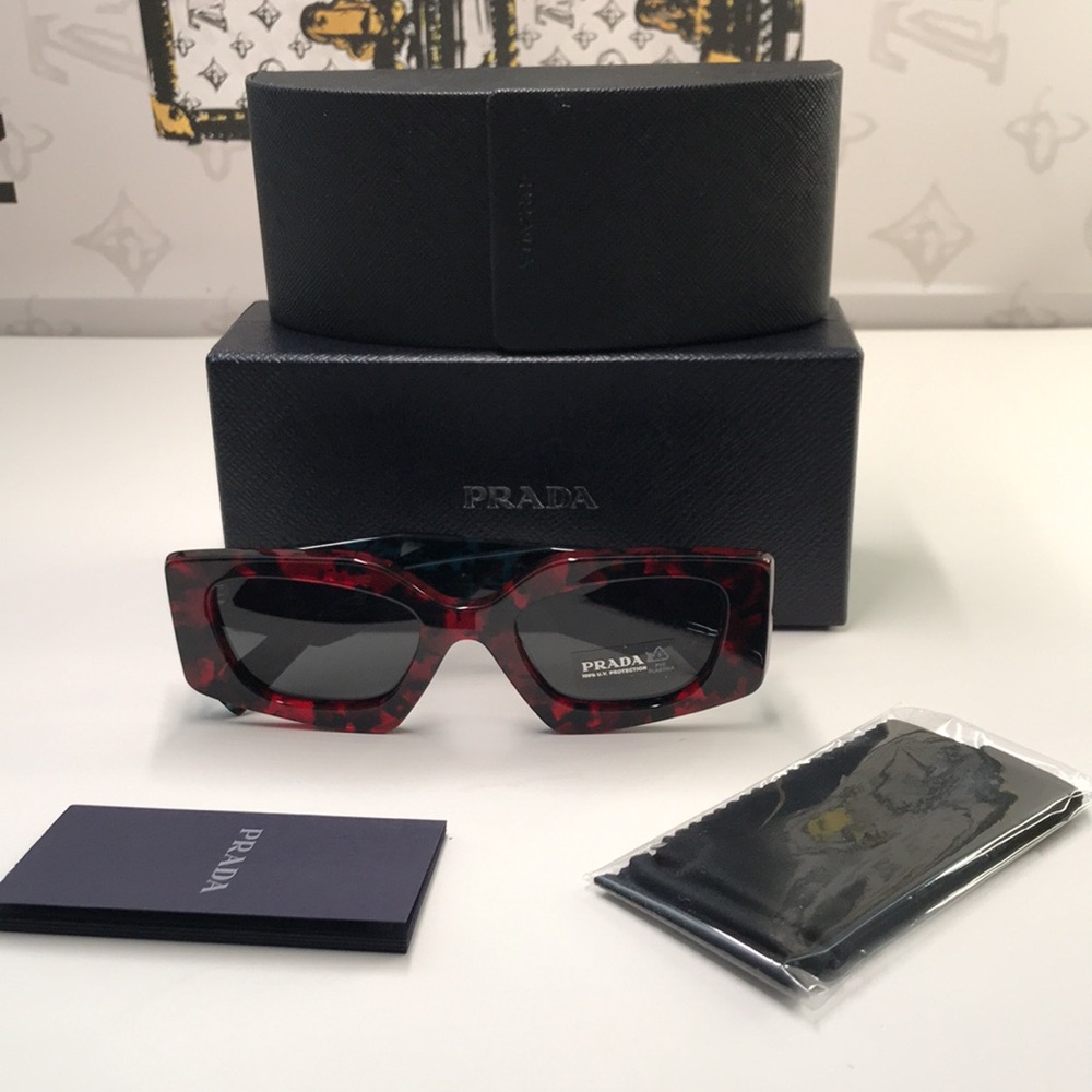 New Authentic Prada Red Tortoise Shell Sunglasses - Picture 12 of 17